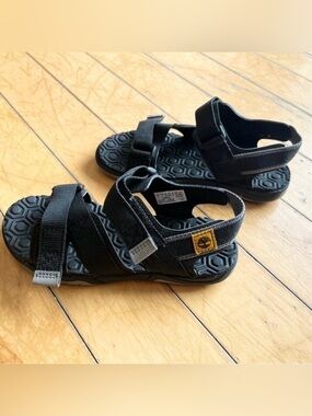 Timberland Boys Black Outdoor Adjustable Straps Sandals – Size US 1